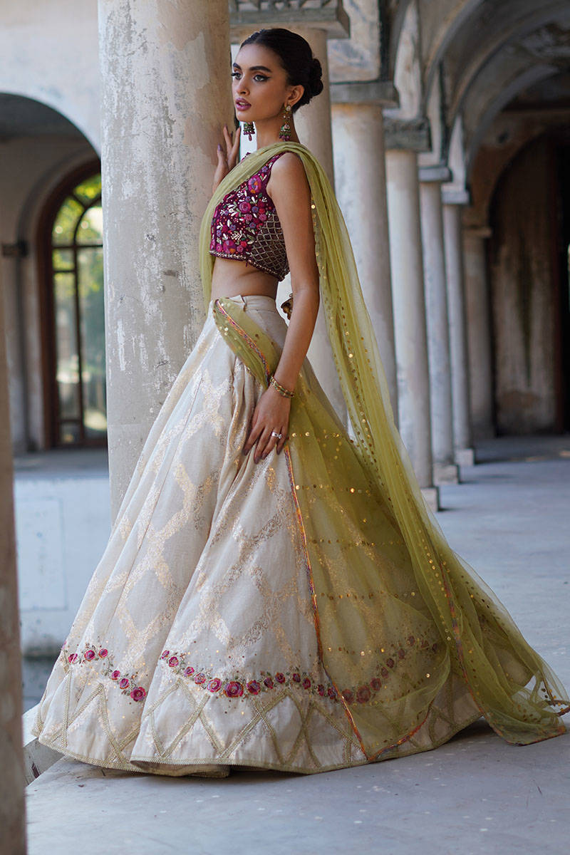 TRELLIS ROSE LEHNGA CHOLI