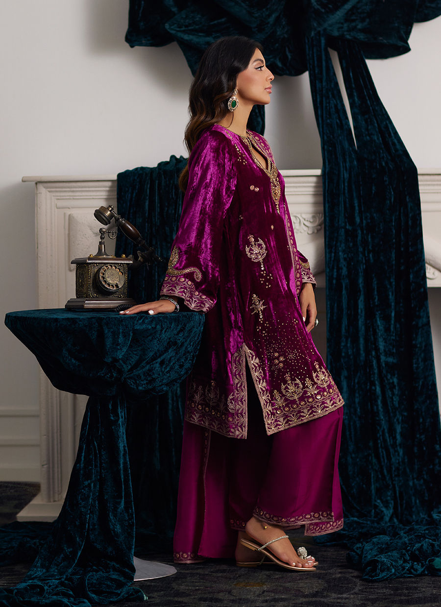 Emili Velvet Shirt And Dupatta