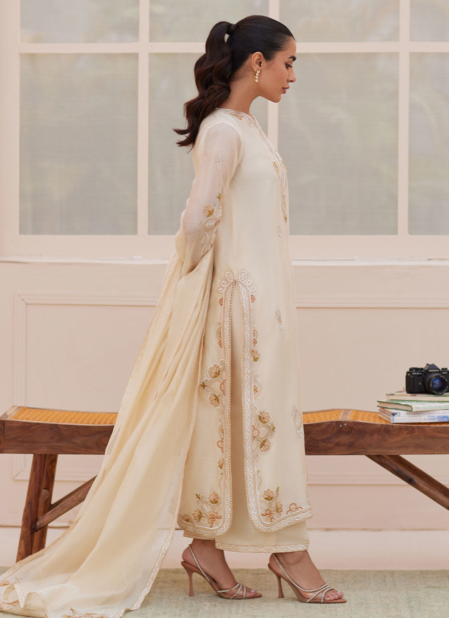 Evra Ivory Shirt and Dupatta