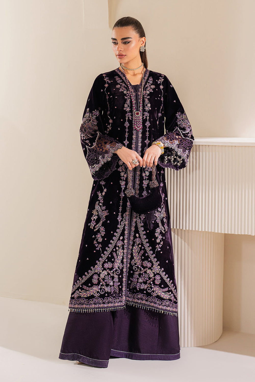 EMBROIDERED VELVET UF-757