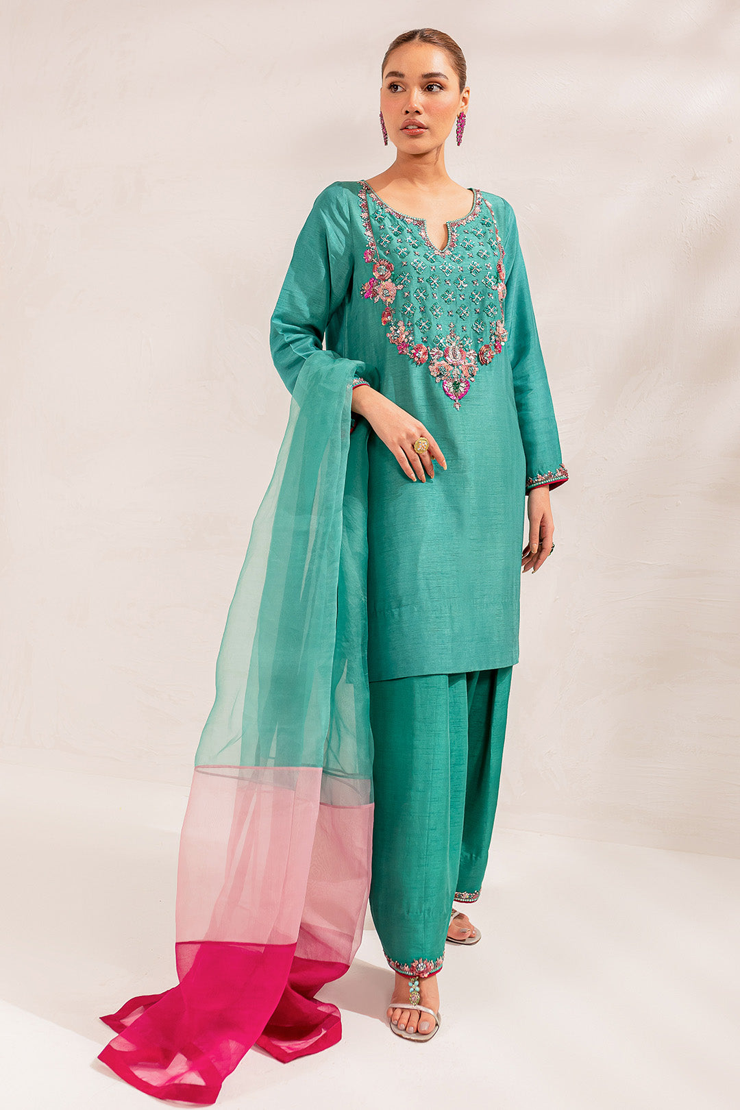 AK KAMEEZ SHALWAR (D-04)