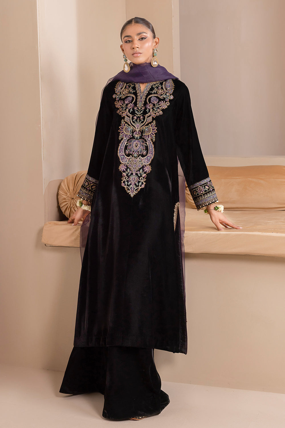 EMBROIDERED VELVET UF-426