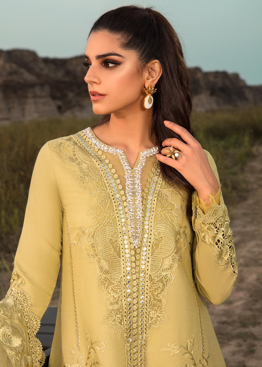 Saira Shakira Summer Luxury Pret ‘23 - Honey Bloom