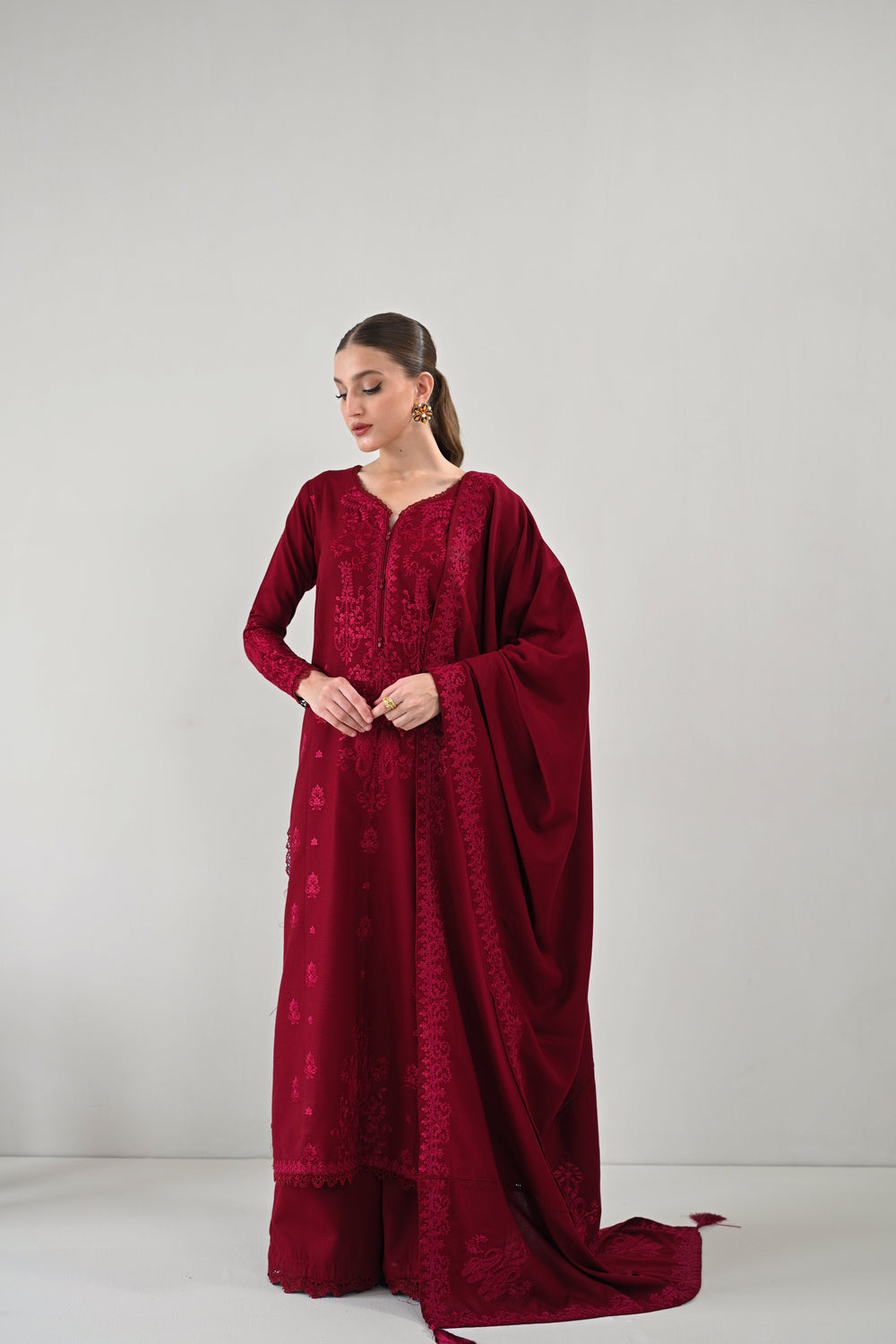 RICH MAROON LUXURY EMBROIDERED KARANDI SET (NEL-24629)