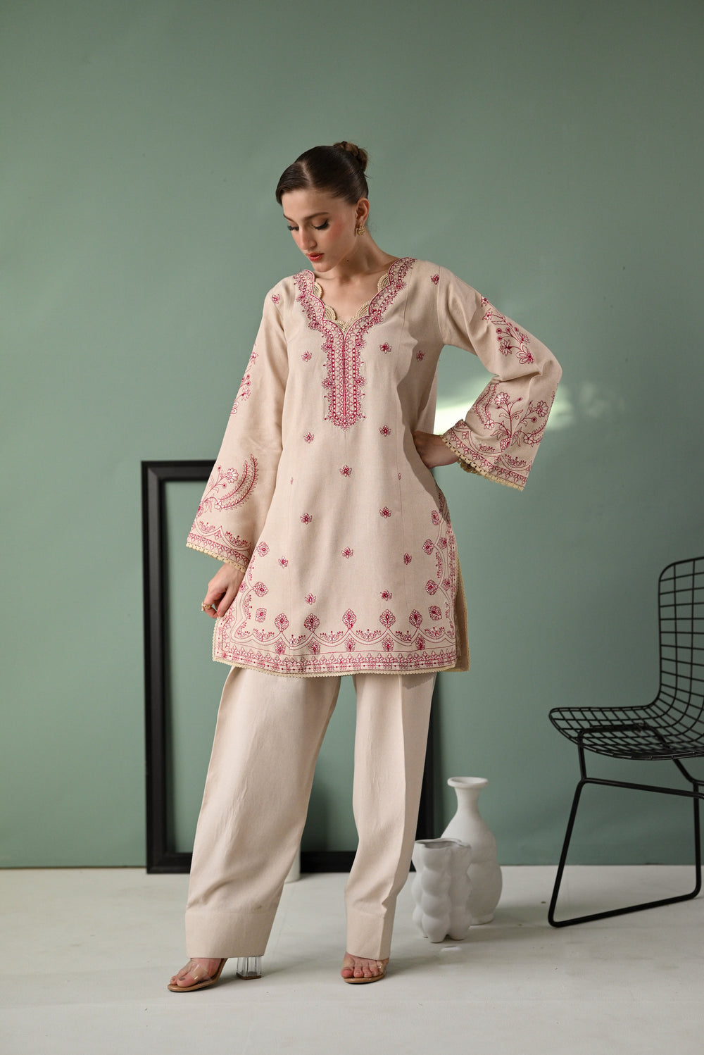 IVORY SKIN LUXURY EMBROIDERED KARANDI SET (NEL-24626)