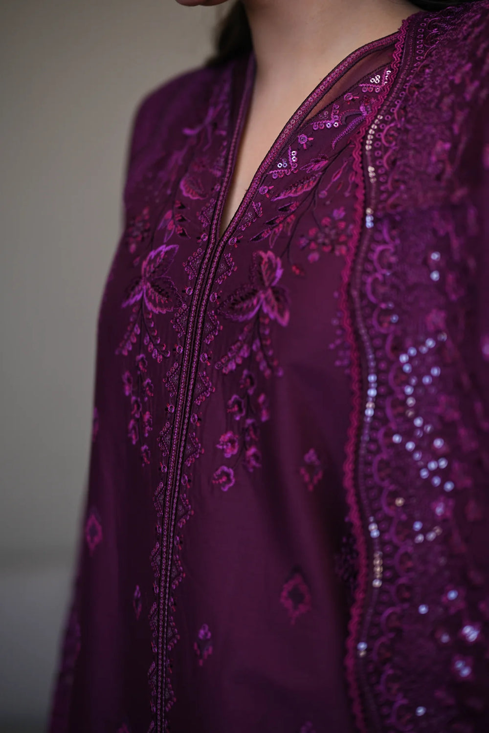 ZAINAB 3: DEEP PLUM LUXURY EMBROIDERED (NEL-25607)