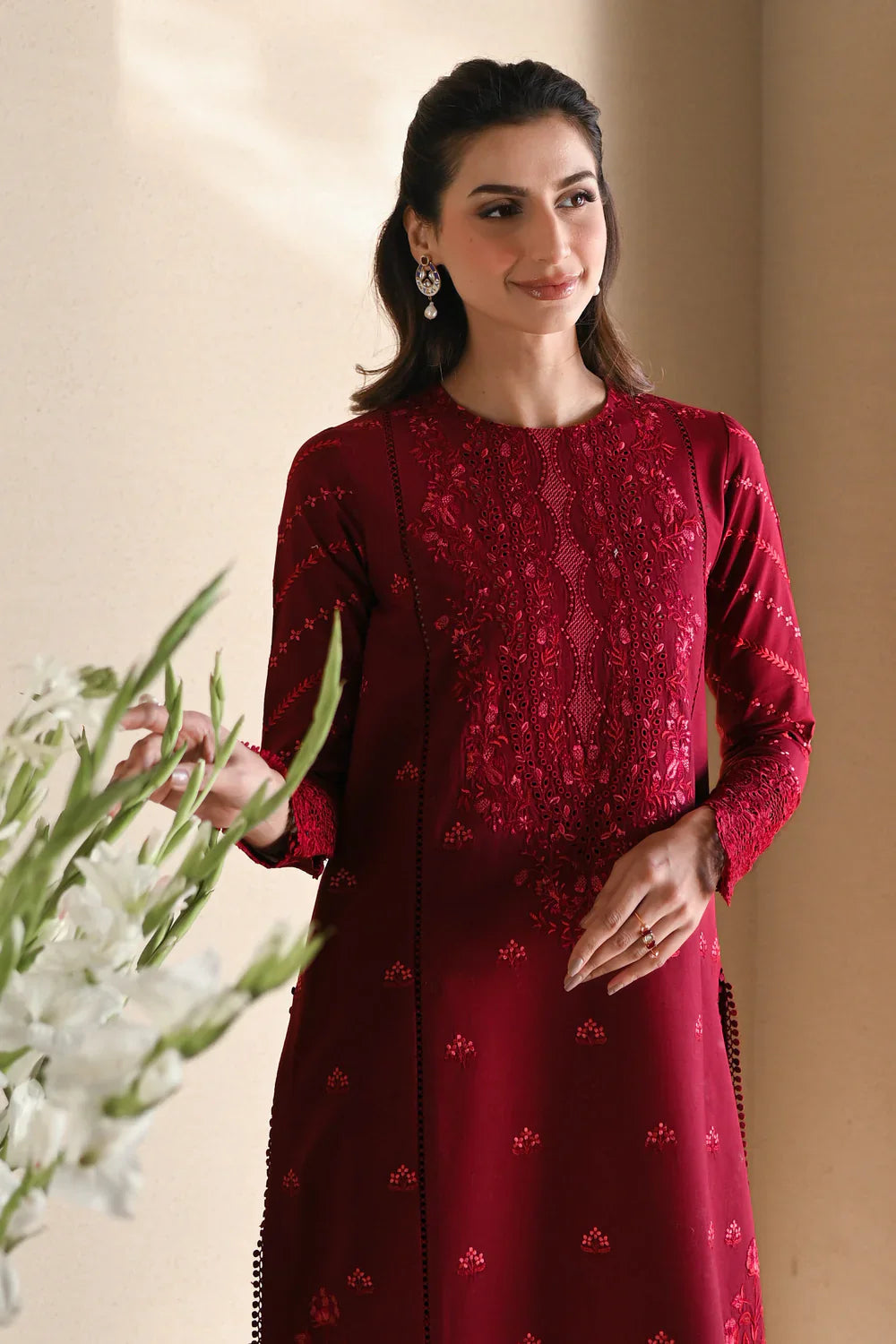 MAROON LUXURY EMBROIDERED LAWN SET 2025 (NEL-25606)