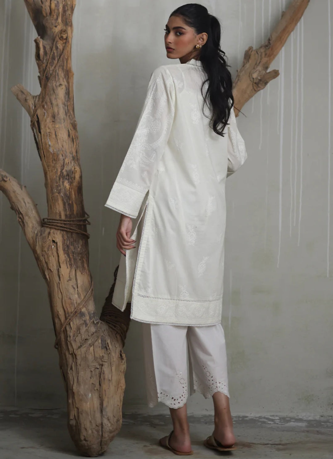 Cream Chikankari Kurta 17345