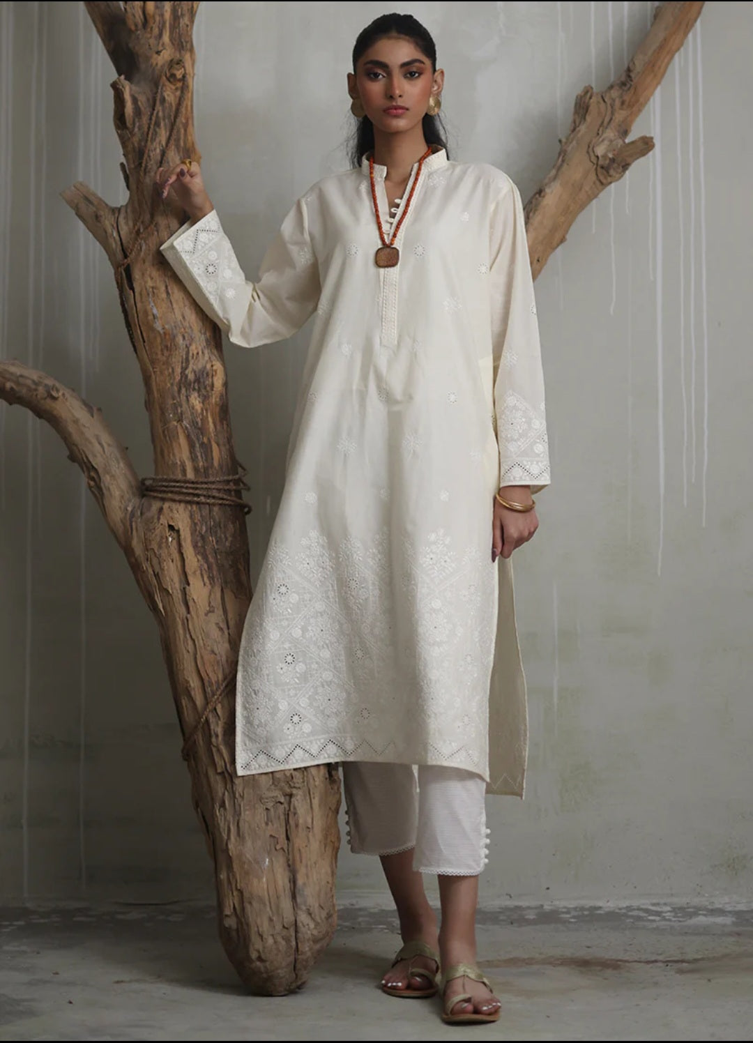 Embroidered Chikan Kurta 18087